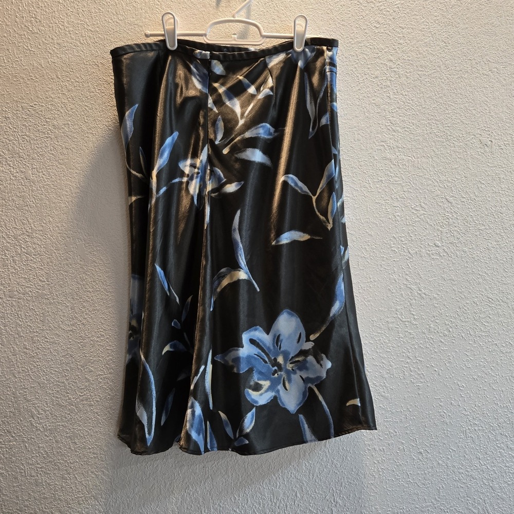 Geoffrey Beene Sport Skirt‎ Black Blue Silky Floral Work Office Business 90s Vtg